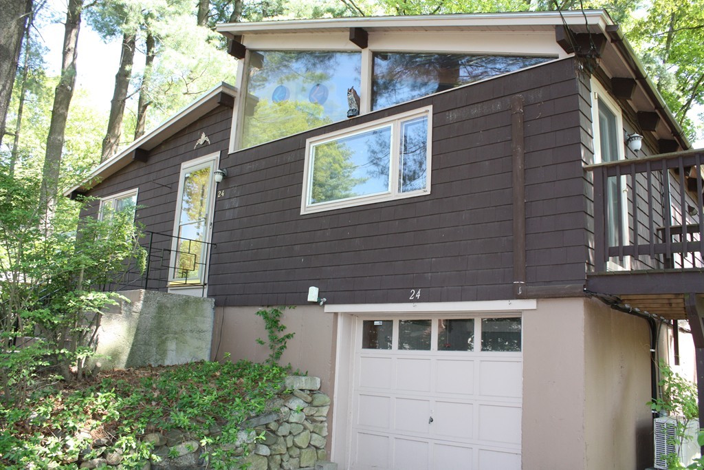 24 Long Lake Road Littleton, MA 01460 - Photo 4 of 29 Gallery Image 4