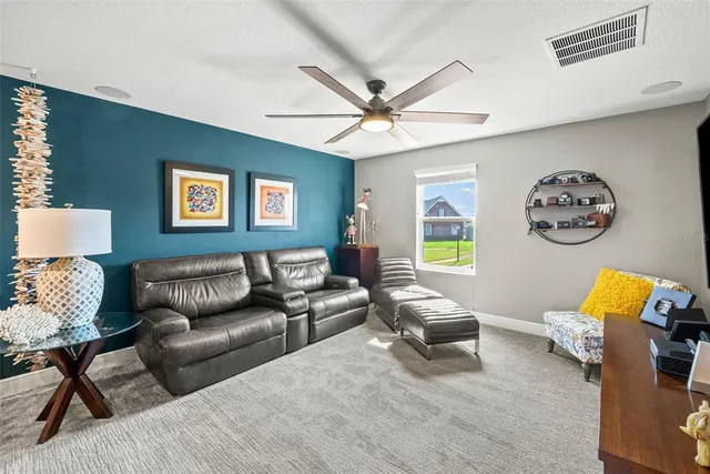 $530,000 | 514 Valri Park Drive, Valrico, FL 33594