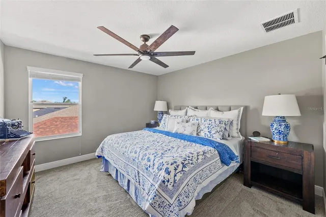 $530,000 | 514 Valri Park Drive, Valrico, FL 33594