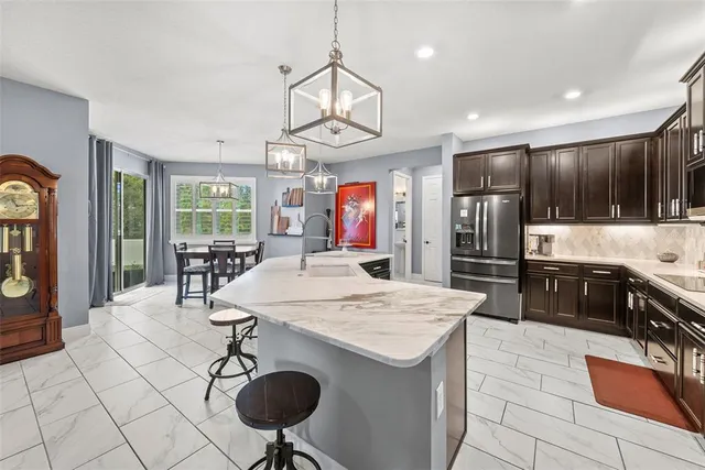 $530,000 | 514 Valri Park Drive, Valrico, FL 33594