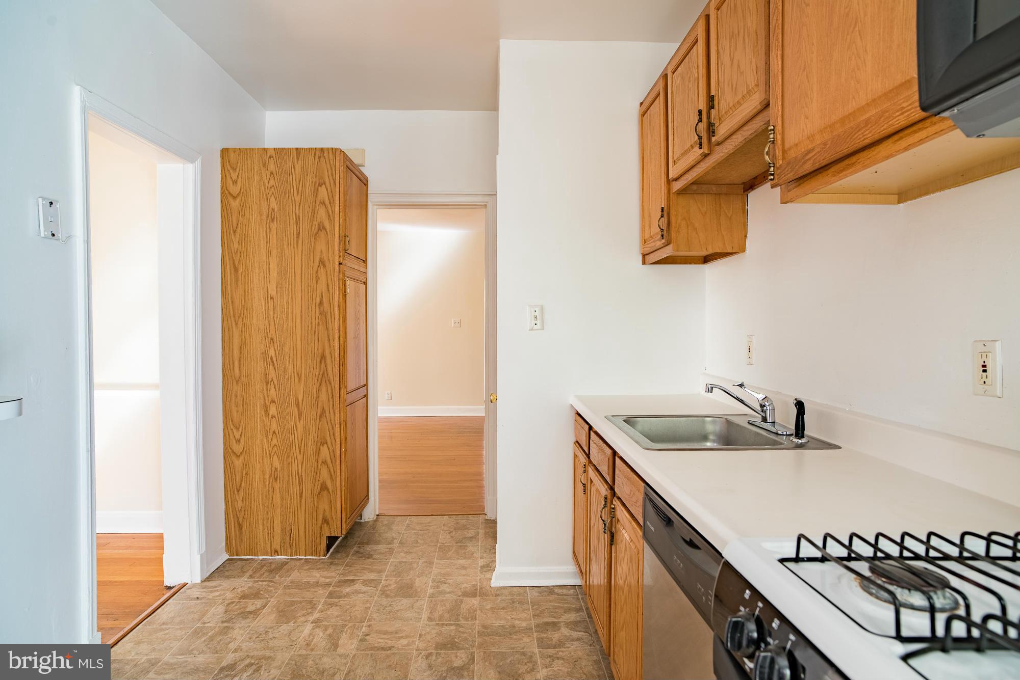3621 Rosedale Road Baltimore, MD 21215 - Photo 16 of 29 Kitchen