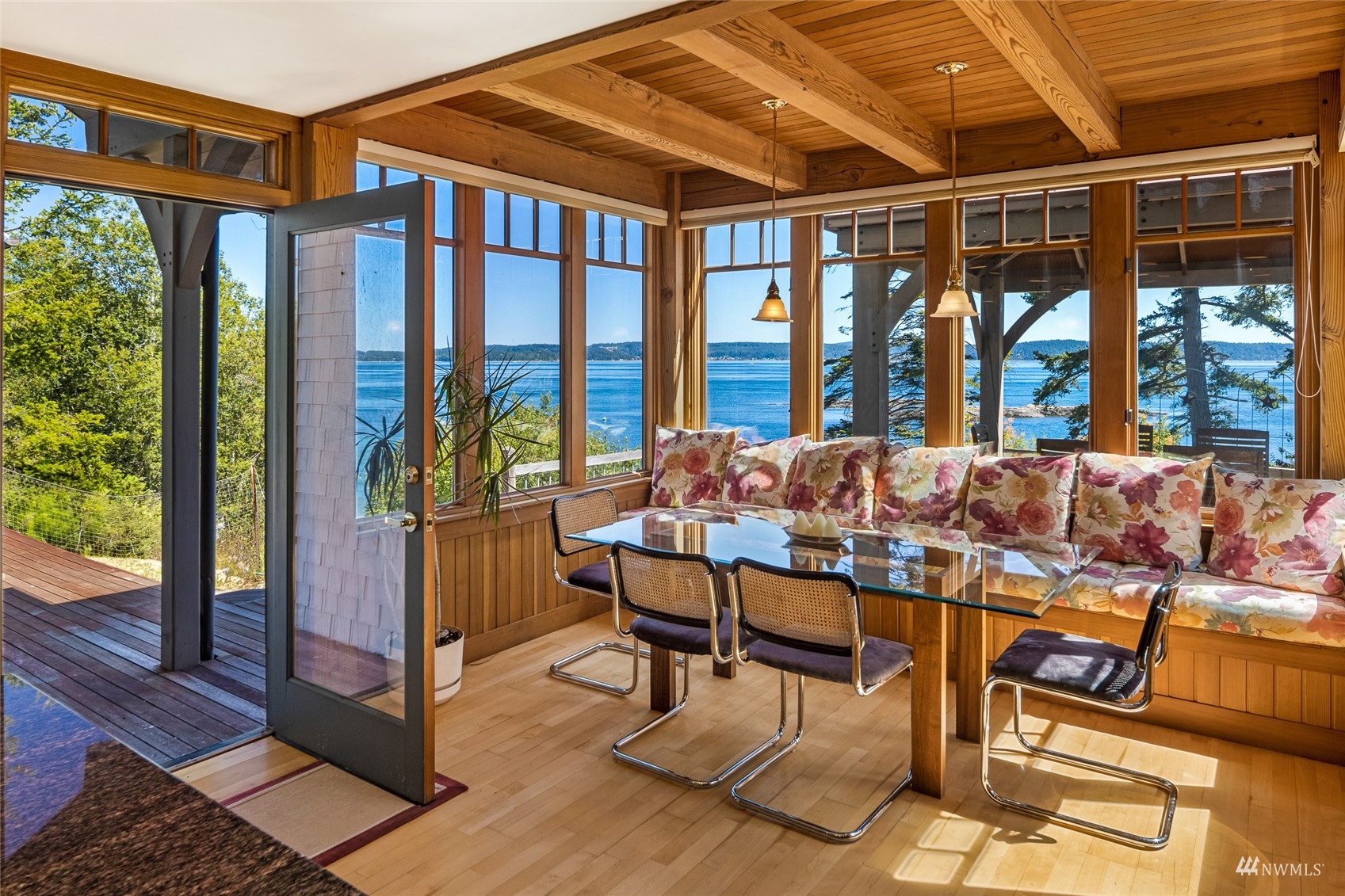 3209 Pear Point Road Friday Harbor, WA 98250 - Photo 8 of 40 a living room with furniture and a window