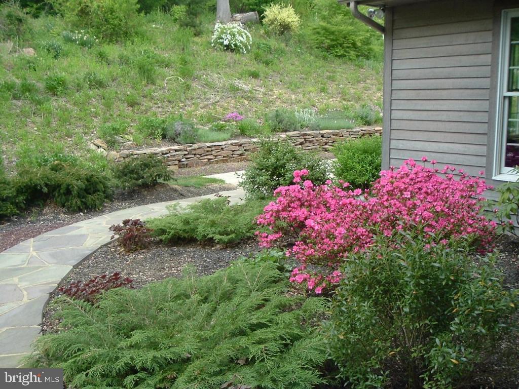 299 Mountain Road Boyertown, PA 19512 - Photo 14 of 35 Gallery Image 14