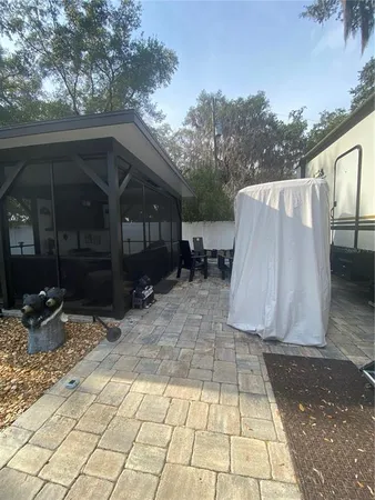 a view of yard with green space