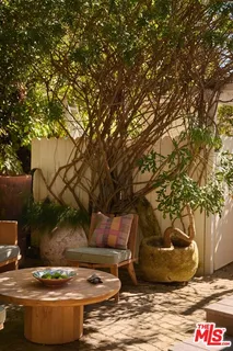 $2,495,000 | 6 Paradise Cove Road, Malibu, CA 90265