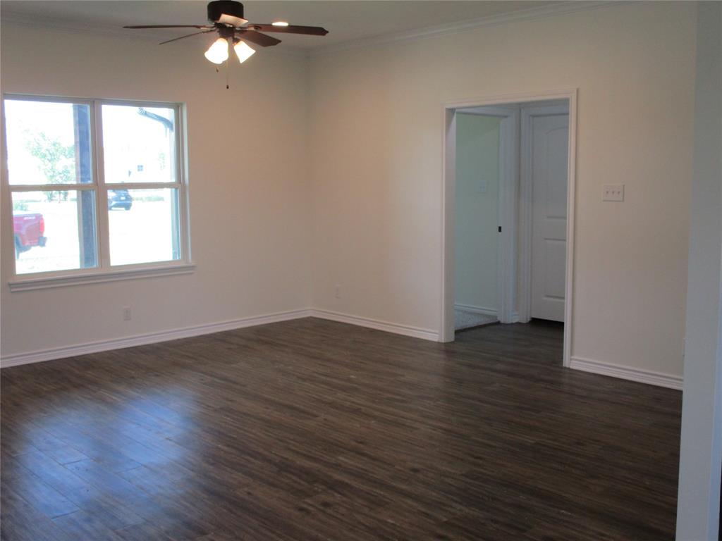 117 Mill Street Emory, TX 75440 - Photo 10 of 29