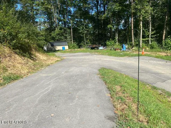 $299,000 | 691-695 Blue Rdg Church Road, Pineville, KY 40977