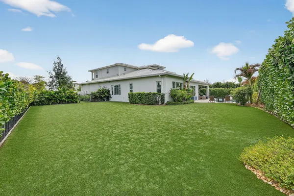 $4,150,000 | 19966 Southeast Gallberry Drive, Jupiter, FL 33458
