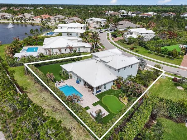 $4,150,000 | 19966 Southeast Gallberry Drive, Jupiter, FL 33458