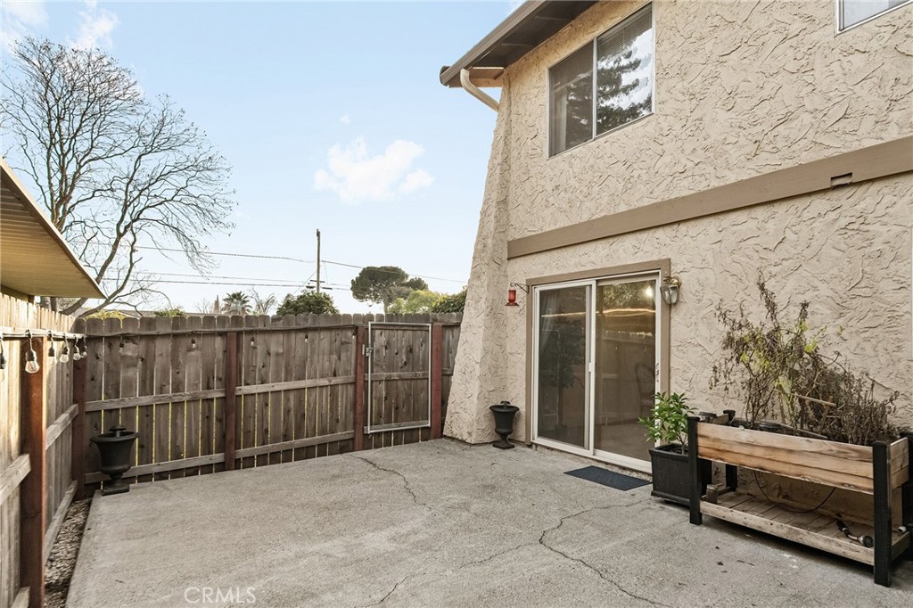 1261 Parque Drive Chico, CA 95926 - Photo 29 of 45 a view of a terrace