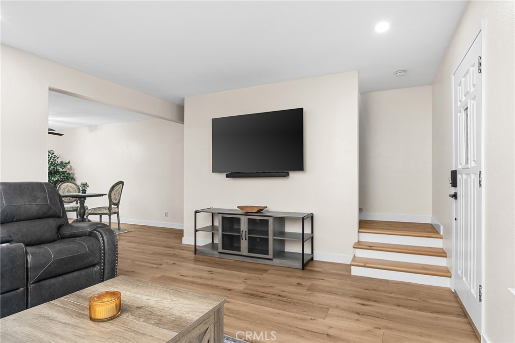 1261 Parque Drive Chico, CA 95926 - Photo 10 of 45 Living Room