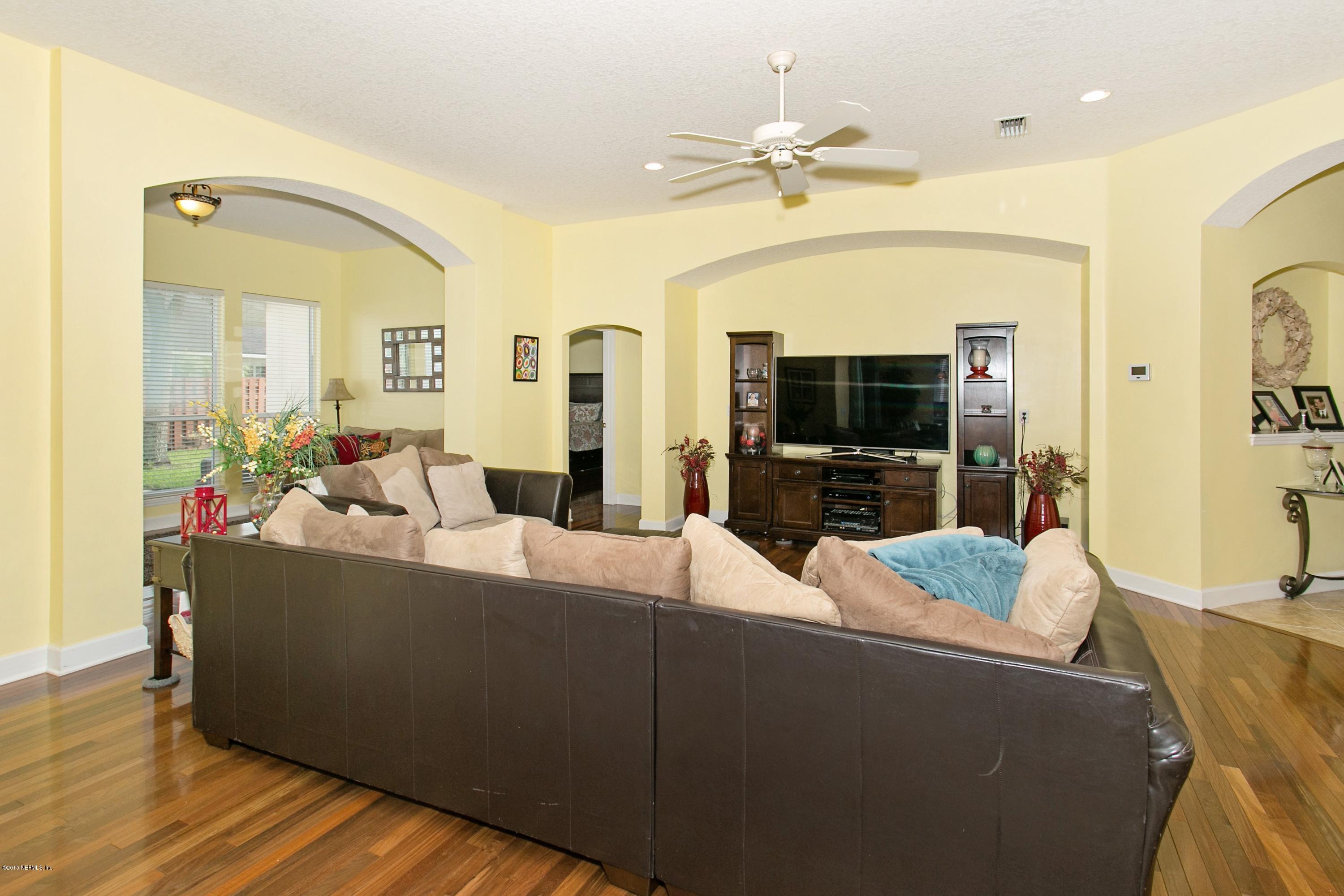 4607 Reed Bark Lane Jacksonville, FL 32246 - Photo 8 of 35 008_Living Room