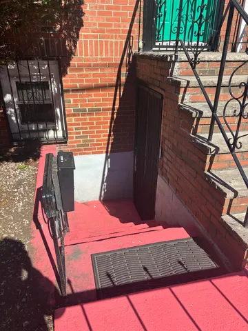 $2,000 | 216 Christopher Columbus Drive, Unit 2, Jersey City, NJ 07302