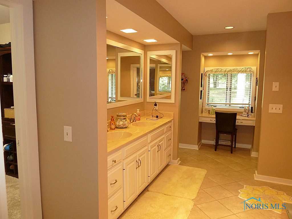 4046 Waterville Swanton Road Swanton, OH 43558 - Photo 17 of 20 Gallery Image 17