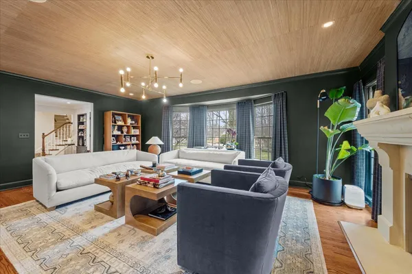 $2,995,000 | 2335 Pebblefork Lane, Northfield, IL 60093