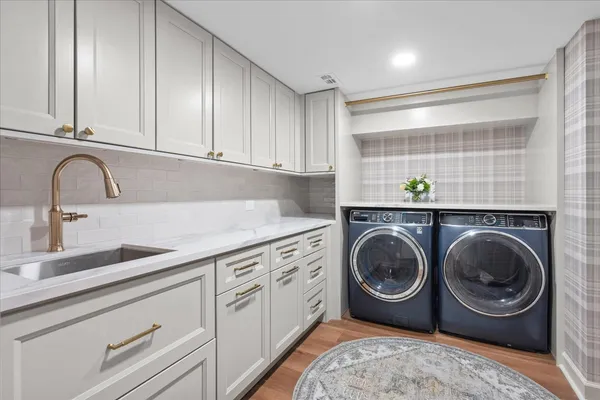 $2,995,000 | 2335 Pebblefork Lane, Northfield, IL 60093