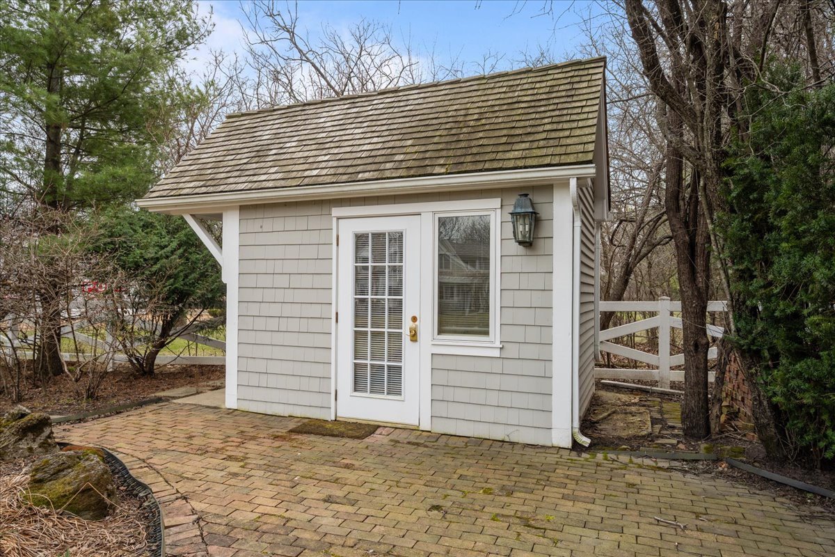 2335 Pebblefork Lane Northfield, IL 60093 - Photo 76 of 92 a front view of a house with a window