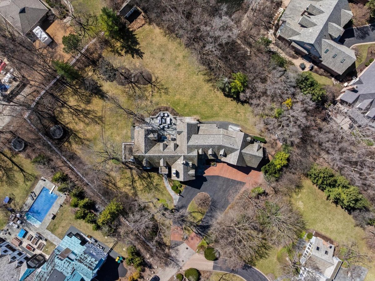 2335 Pebblefork Lane Northfield, IL 60093 - Photo 9 of 92 an aerial view of a house with a yard