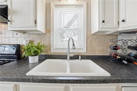 $300,000 | 511 East Sheridan Street, Olathe, KS 66061