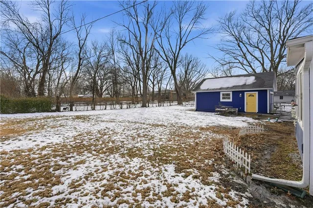 $300,000 | 511 East Sheridan Street, Olathe, KS 66061