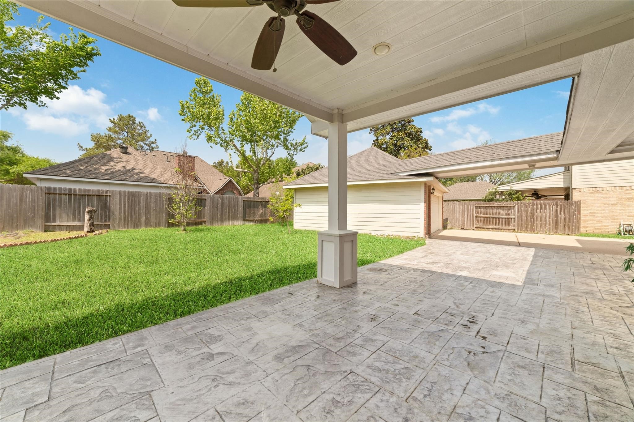 22406 Piper Terrace Lane Katy, TX 77450 - Photo 5 of 44 a view of an house with backyard and garden