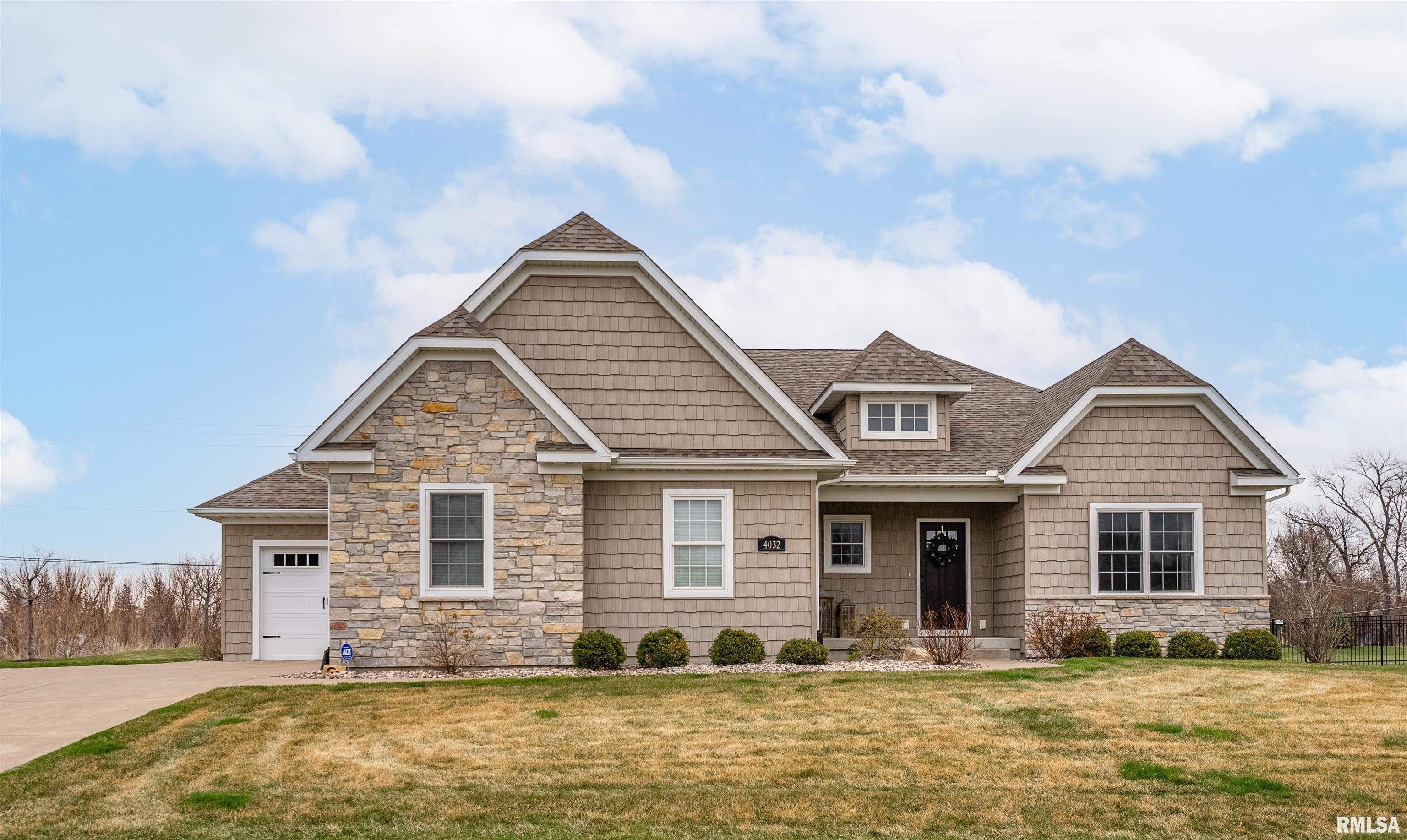 4032 Thomas Pointe Road Davenport, IA 52807 - Photo 1 of 37 Gallery Image 1
