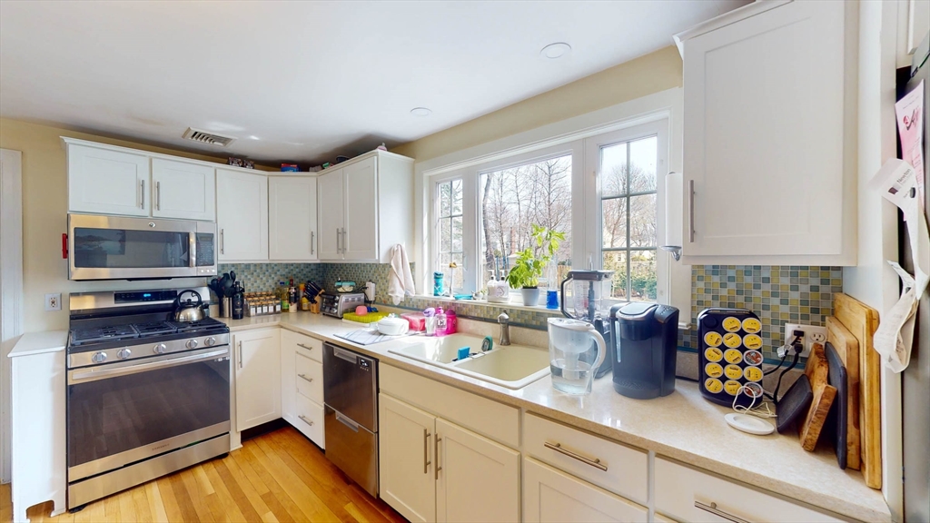 822 Walnut Street Newton, MA 02459 - Photo 15 of 36 Gallery Image 15