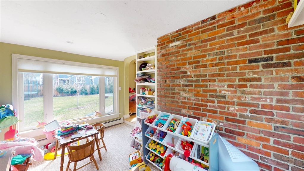 822 Walnut Street Newton, MA 02459 - Photo 6 of 36 Gallery Image 6