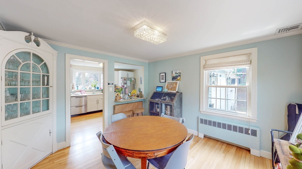 822 Walnut Street Newton, MA 02459 - Photo 8 of 36 Gallery Image 8