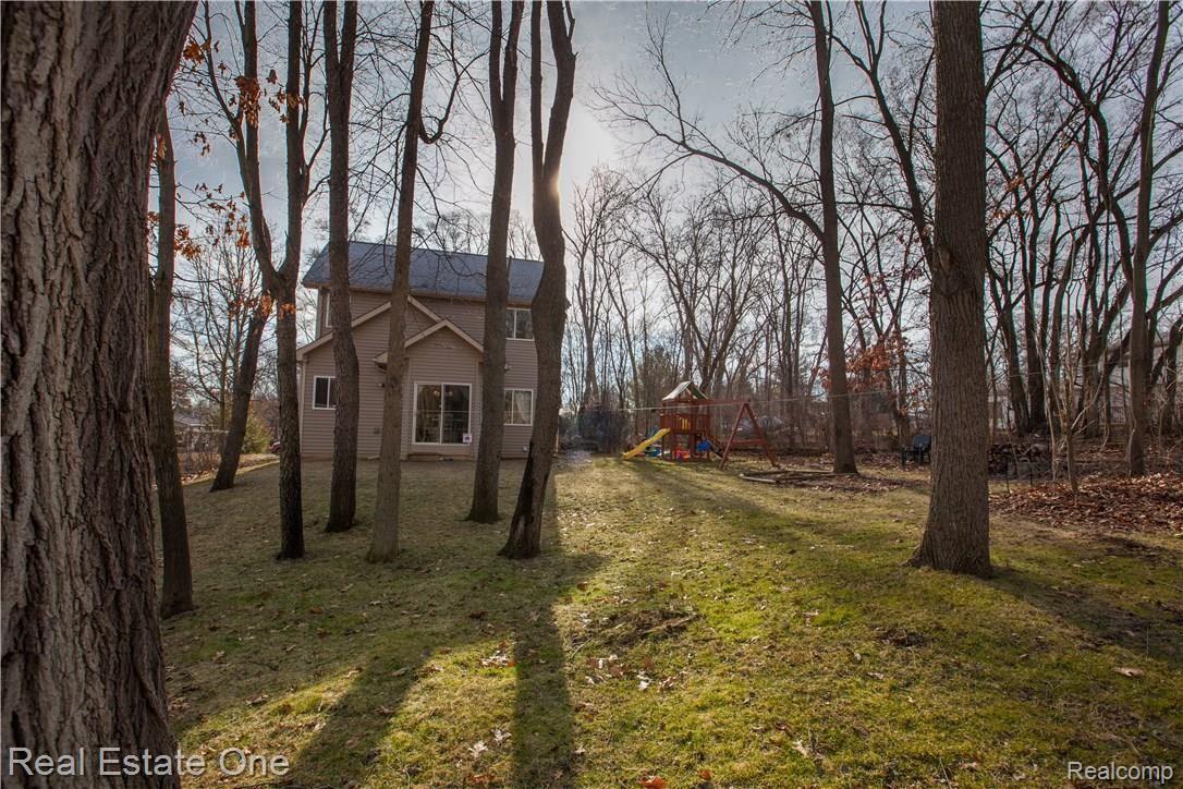 8640 Creston-2[1].jpg