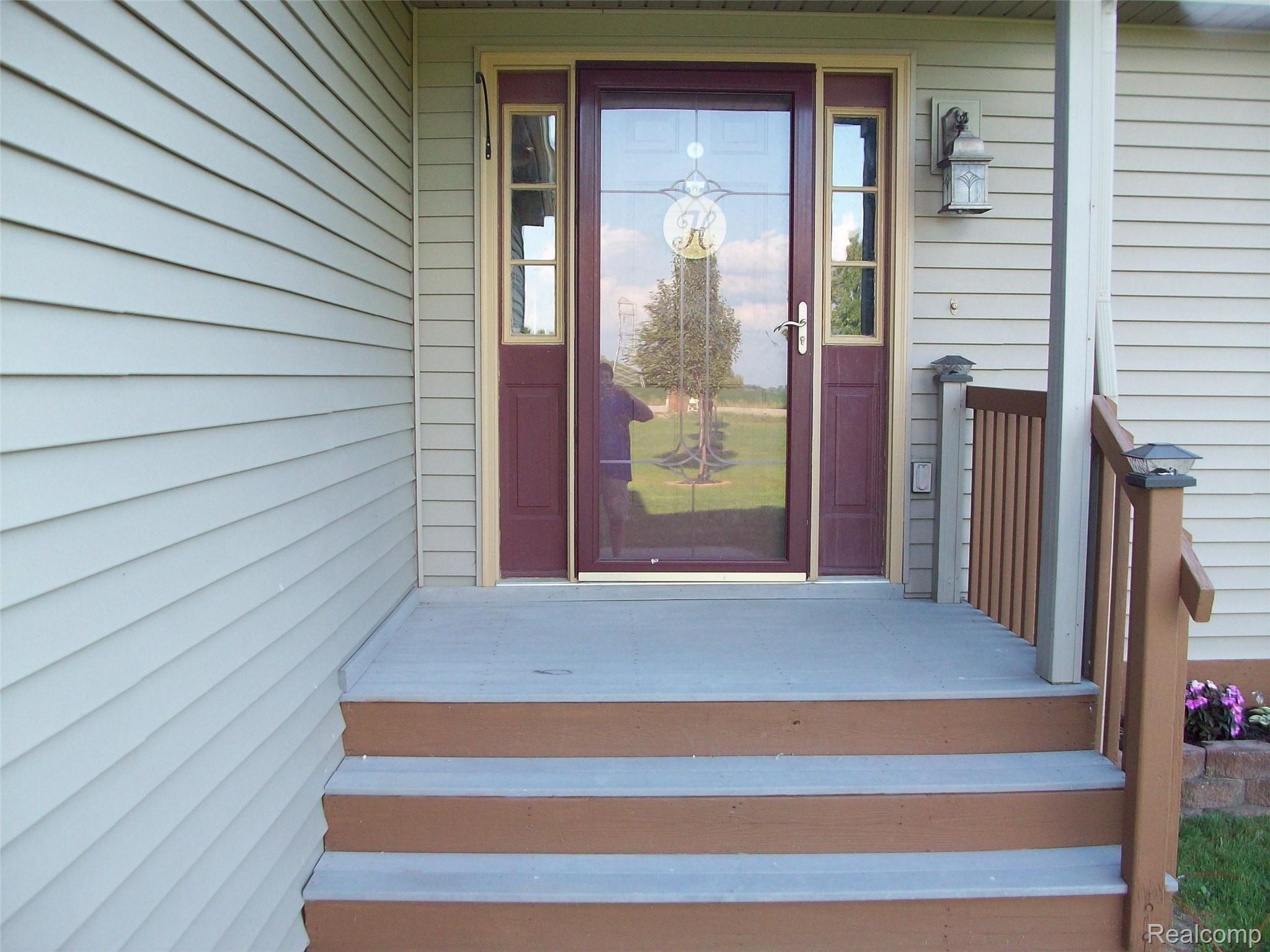 1502 South Cummings Road Davison, MI 48423 - Photo 12 of 49 100_3481.JPG