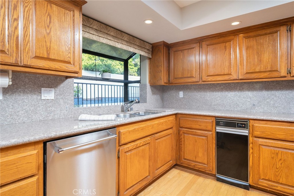 112 Morgan Ranch Road Glendora, CA 91741 - Photo 12 of 58