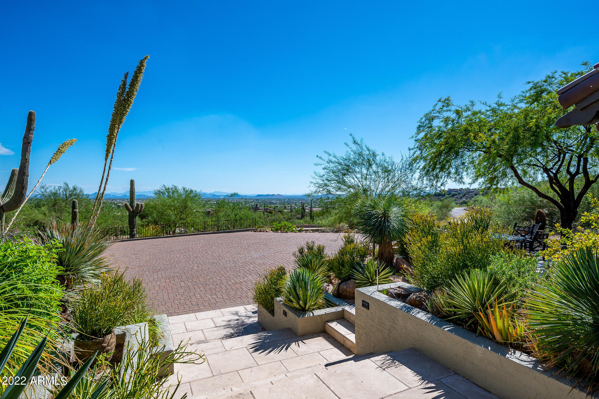 6616 East El Sendero Road Carefree, AZ 85377 - Photo 4 of 89 Front Couryard
