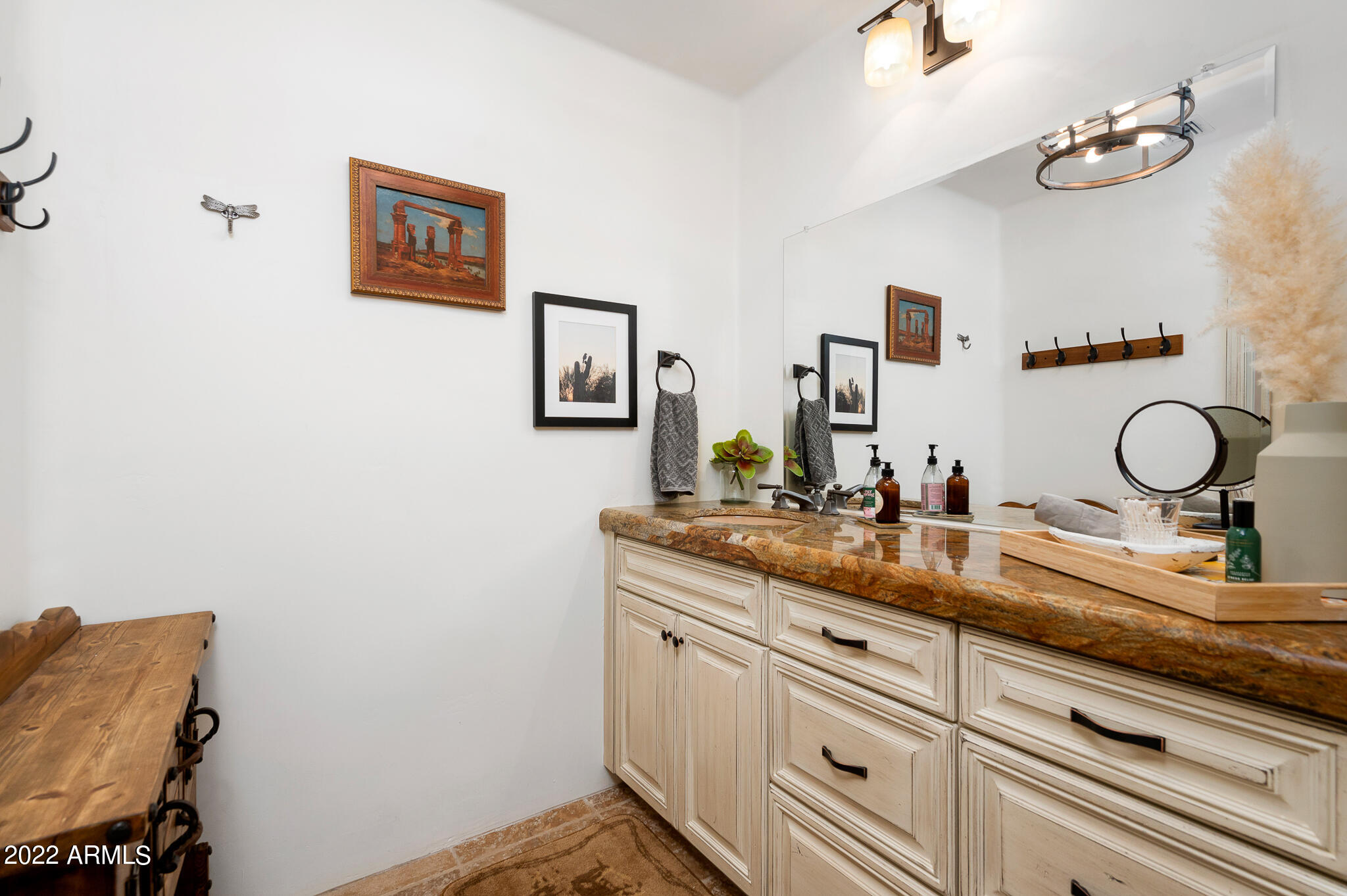 6616 East El Sendero Road Carefree, AZ 85377 - Photo 61 of 89 En-suite Bath 3