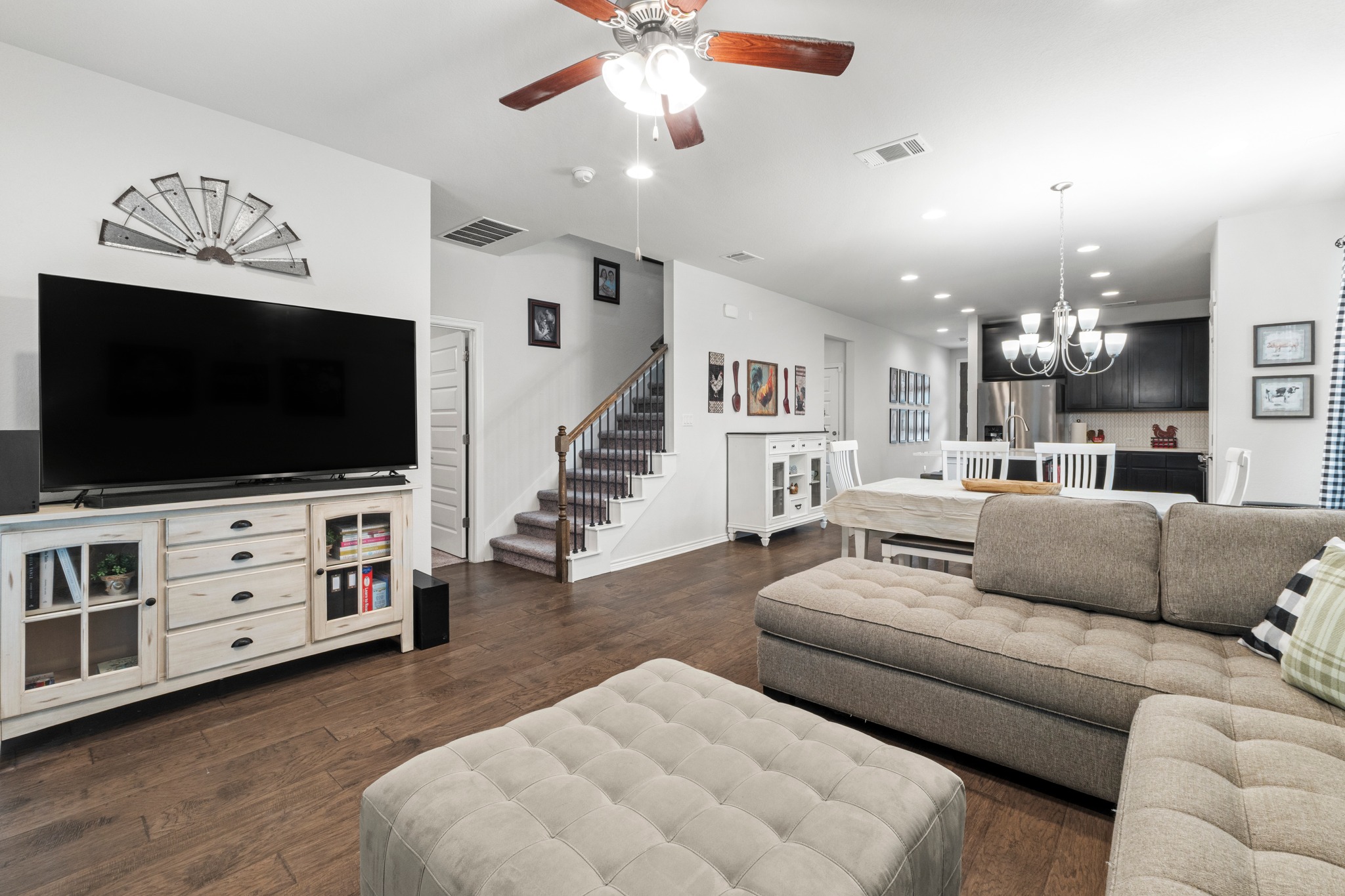 1673 Turtle Bay Loop Leander, TX 78641 - Photo 4 of 36