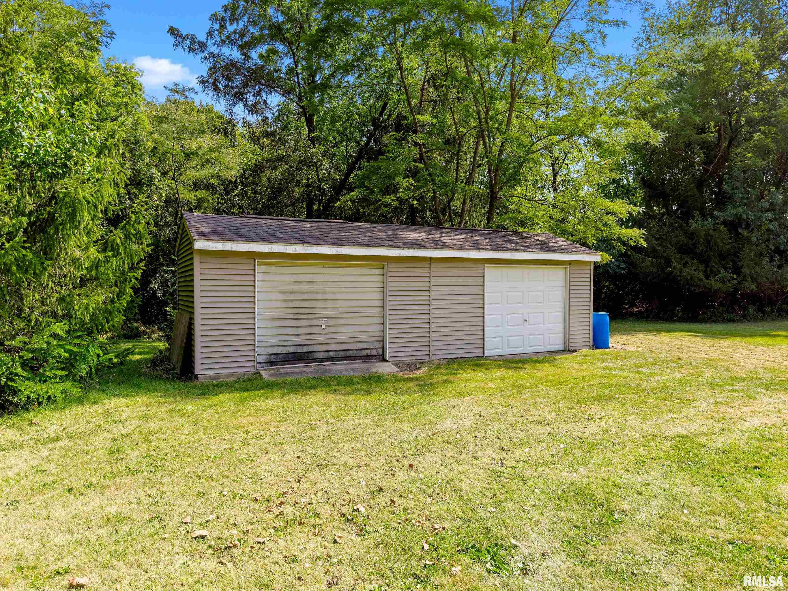 1972 Lazy Acres Road Lowpoint, IL 61545 - Photo 13 of 50