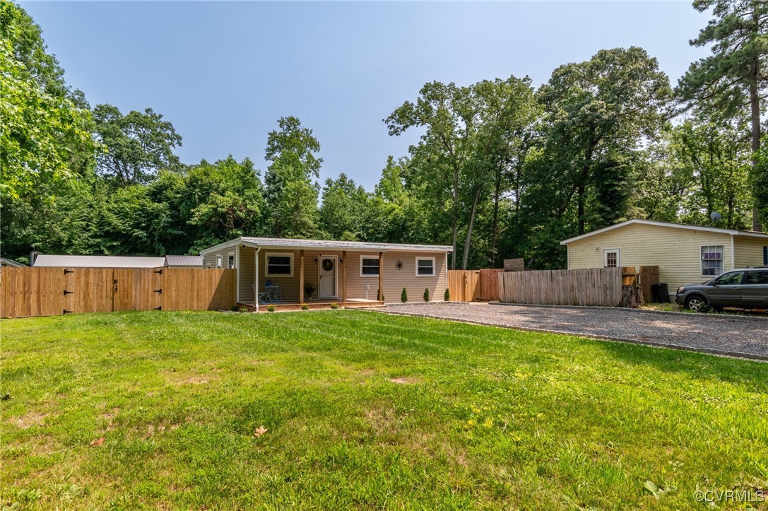 1659 Sunken Meadow Road Spring Grove, VA 23881 - Photo 4 of 34 Gallery Image 4