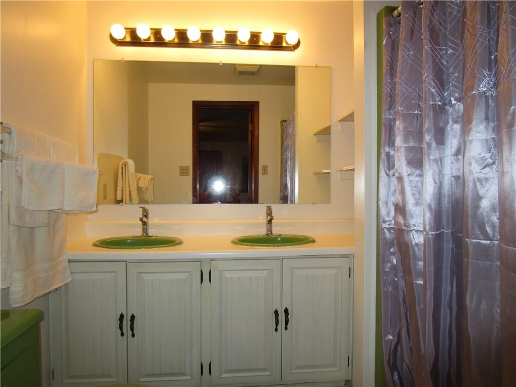 10125 Buchannon Road Pittsburgh, PA 15235 - Photo 15 of 25 Gallery Image 15