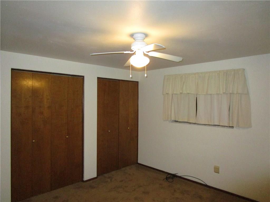 10125 Buchannon Road Pittsburgh, PA 15235 - Photo 18 of 25 3rd Bedroom - Spacious, 2 spacious closets