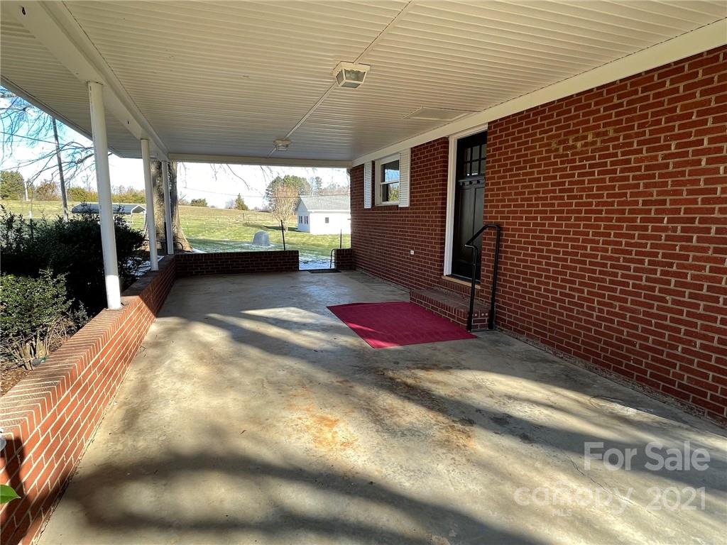 33517 Mann Road Albemarle, NC 28001 - Photo 6 of 45 Gallery Image 6
