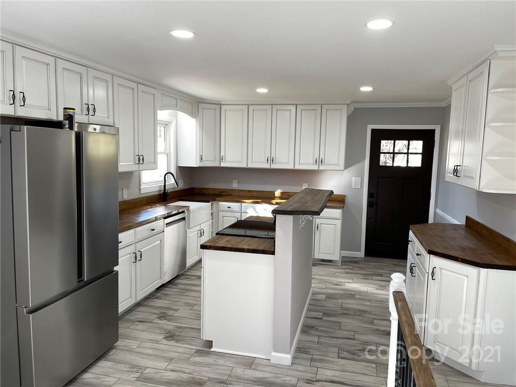 33517 Mann Road Albemarle, NC 28001 - Photo 7 of 45 Gallery Image 7