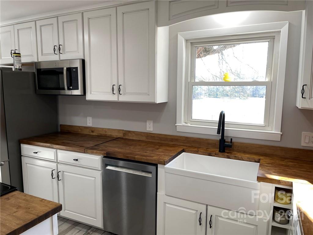 33517 Mann Road Albemarle, NC 28001 - Photo 10 of 45 Gallery Image 10