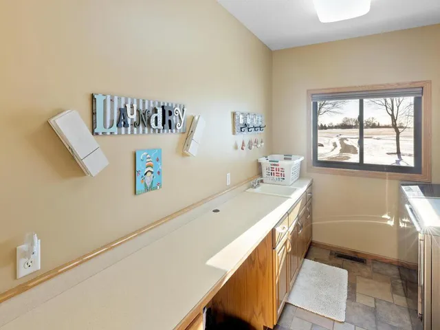 $1,400,000 | 4510 County Road 30 Southwest, Waverly, MN 55390