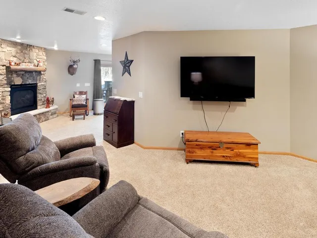 $1,400,000 | 4510 County Road 30 Southwest, Waverly, MN 55390