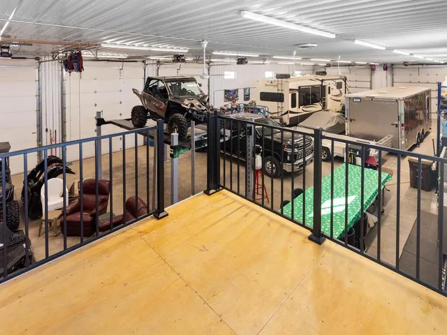 $1,400,000 | 4510 County Road 30 Southwest, Waverly, MN 55390