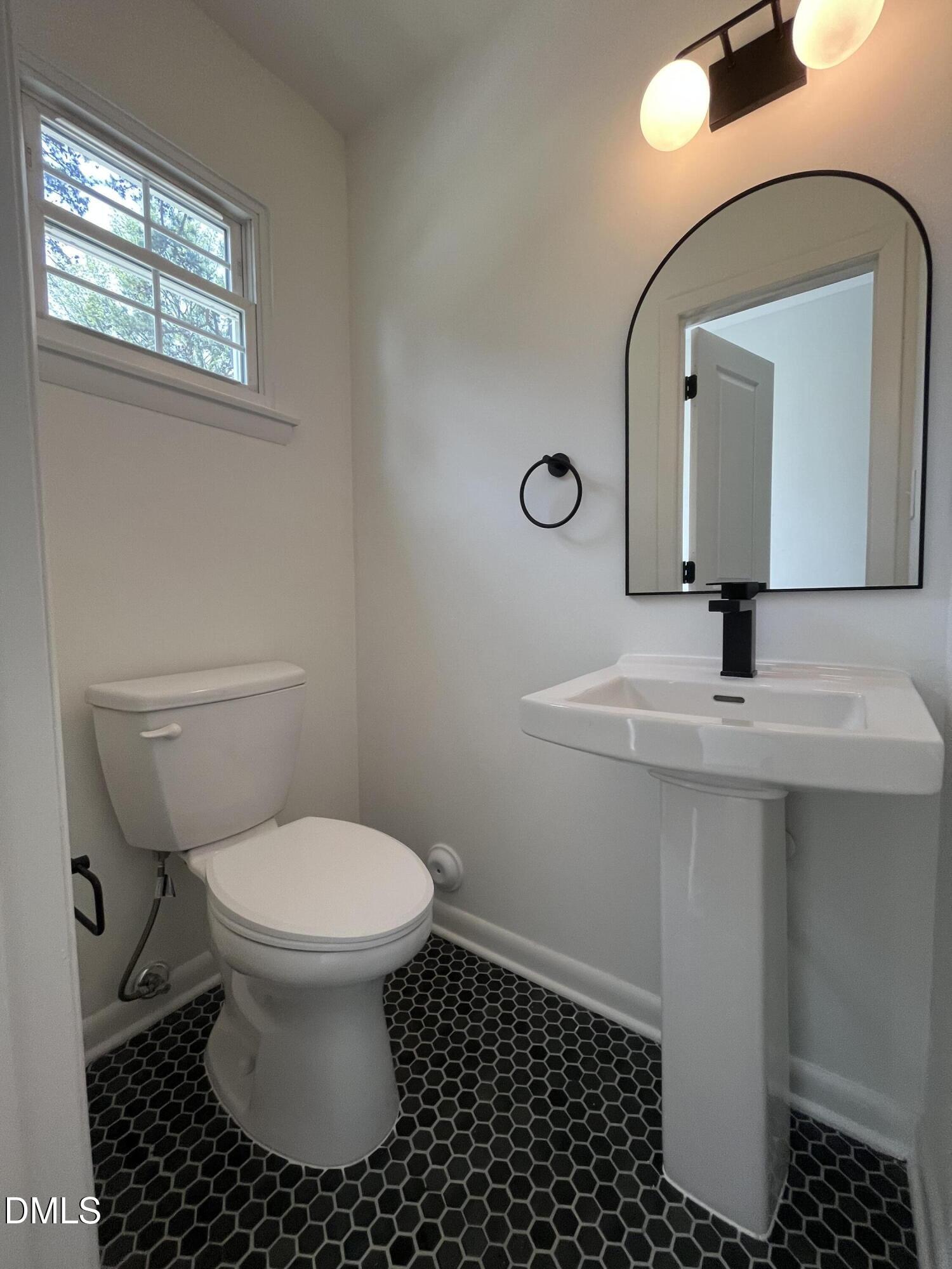 708 Hawes Court, Unit B Raleigh, NC 27608 - Photo 15 of 16 IMG_5989