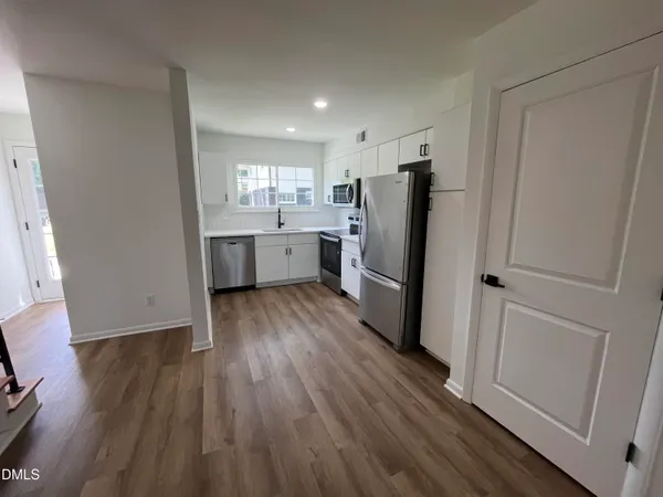 $1,850 | 708 Hawes Court, Unit B, Raleigh, NC 27608