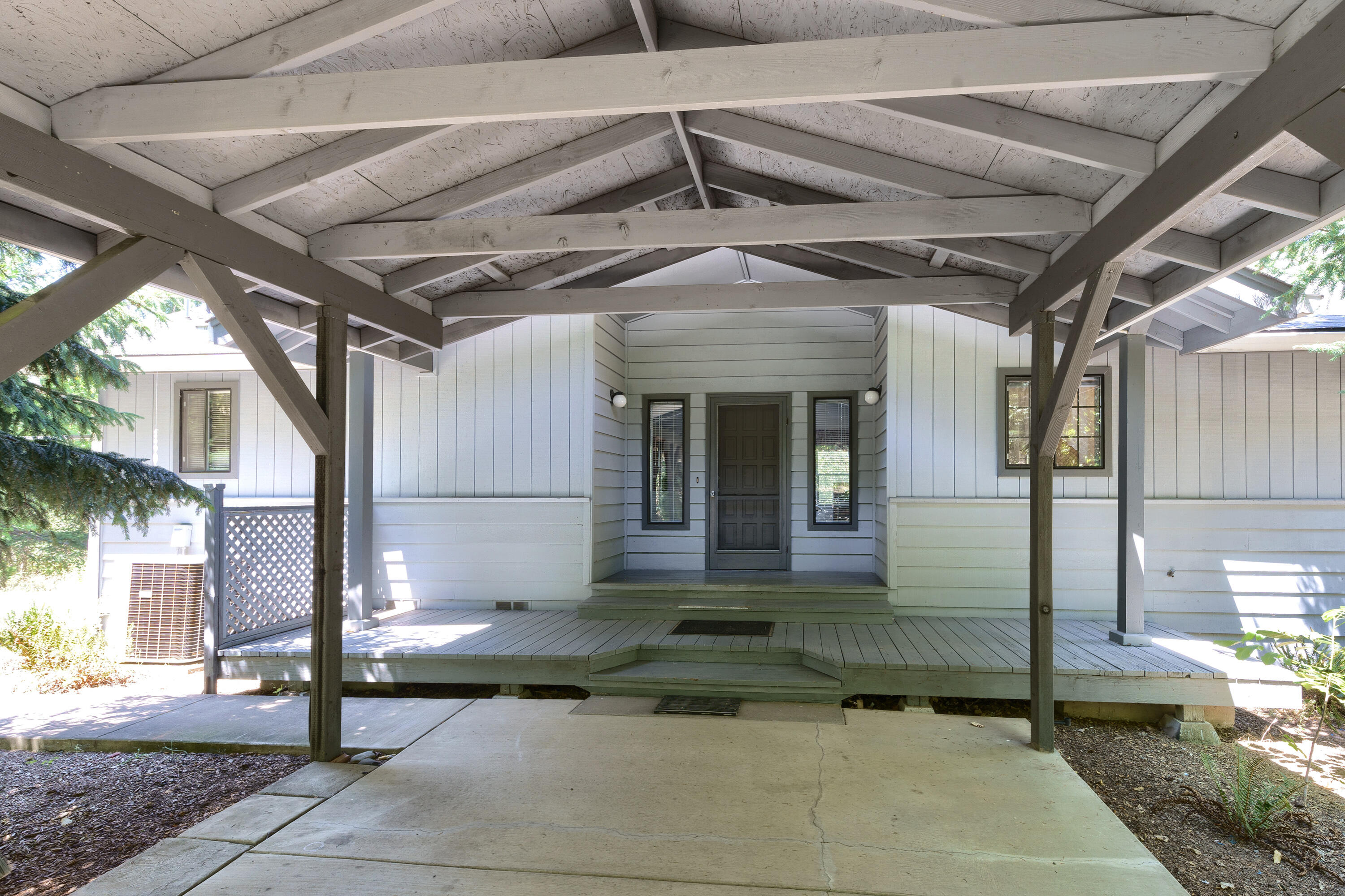 1194 Granite Hill Road Grants Pass, OR 97526 - Photo 10 of 60 D