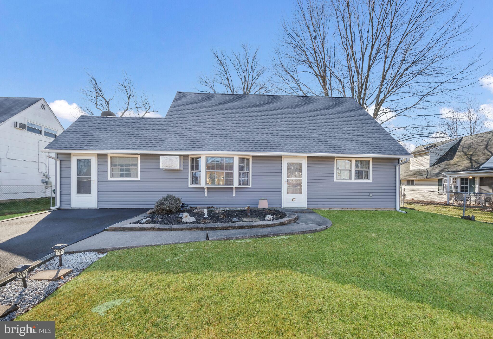 55 Mayflower Road Levittown, PA 19056 - Photo 1 of 27 Gallery Image 1