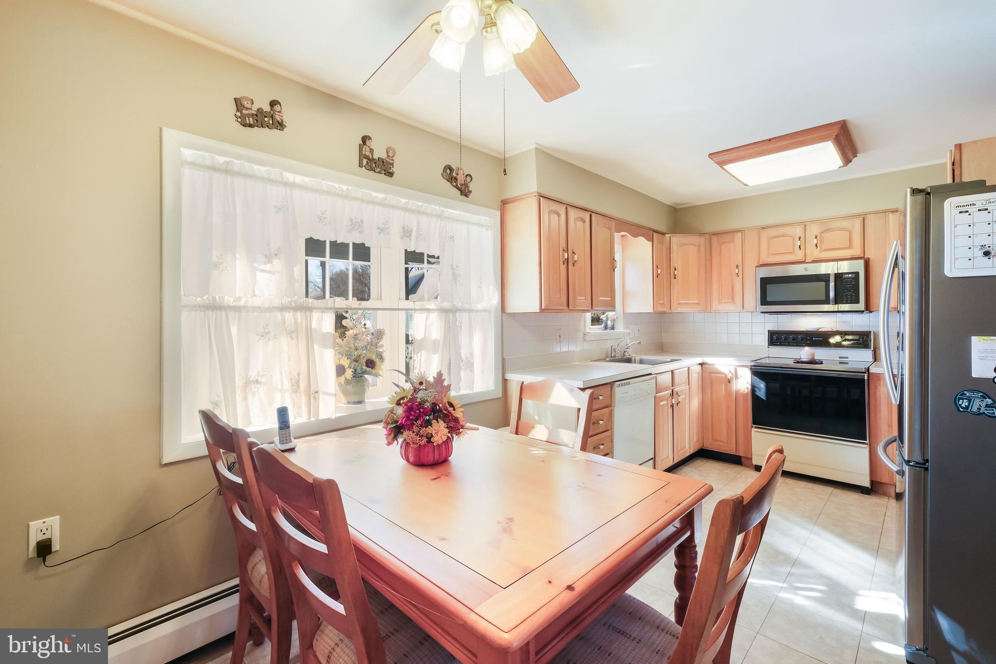 55 Mayflower Road Levittown, PA 19056 - Photo 13 of 27 Gallery Image 13